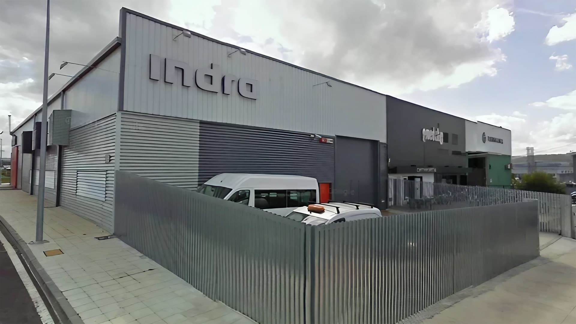 Confía el futuro de tu empresa en la promotora líder en el sector