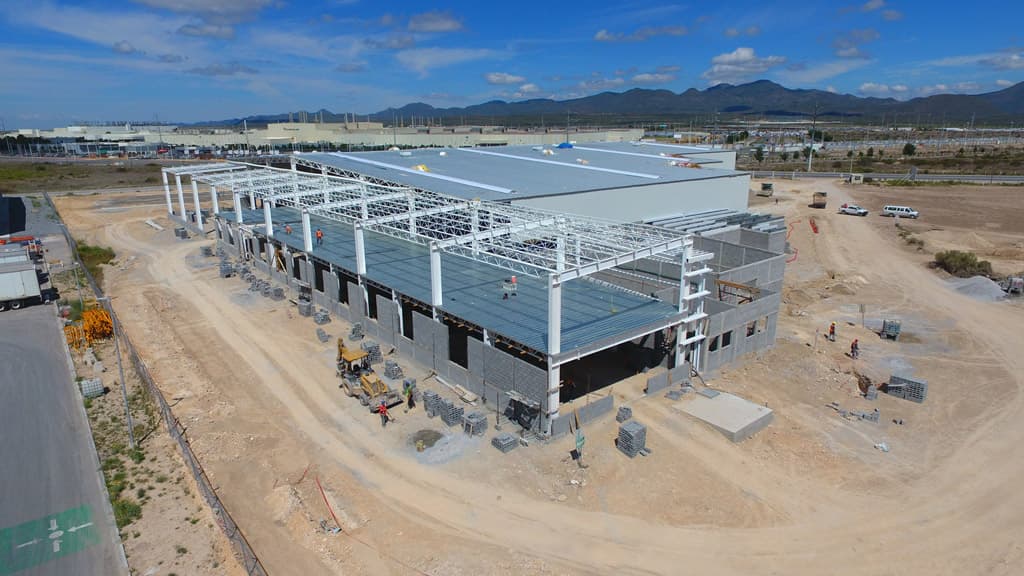 ¿Estás pensado en construir una nave industrial?